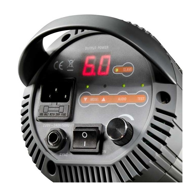 Walimex Pro Kit Flash VC-1000 Excellence com Sombrinhas