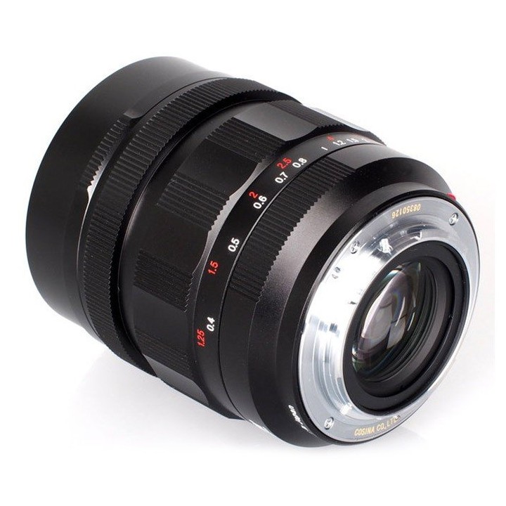 Voigtländer Nokton 42.5mm f/0.95 MFT Black