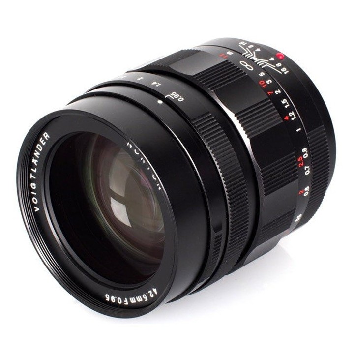 Voigtländer Nokton 42.5mm f/0.95 MFT Black