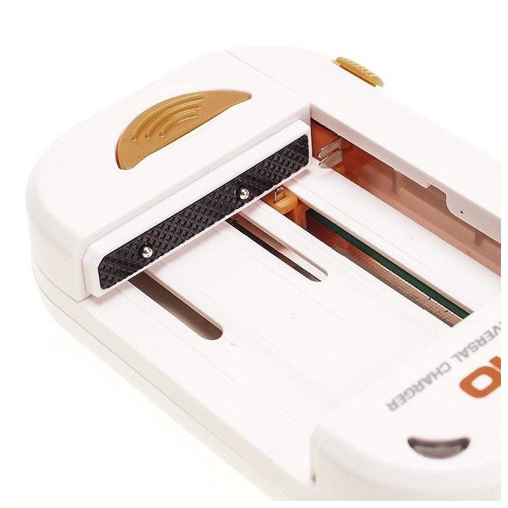 Jupio Carregador Universal p/ Baterias Li-Ion + AA + USB