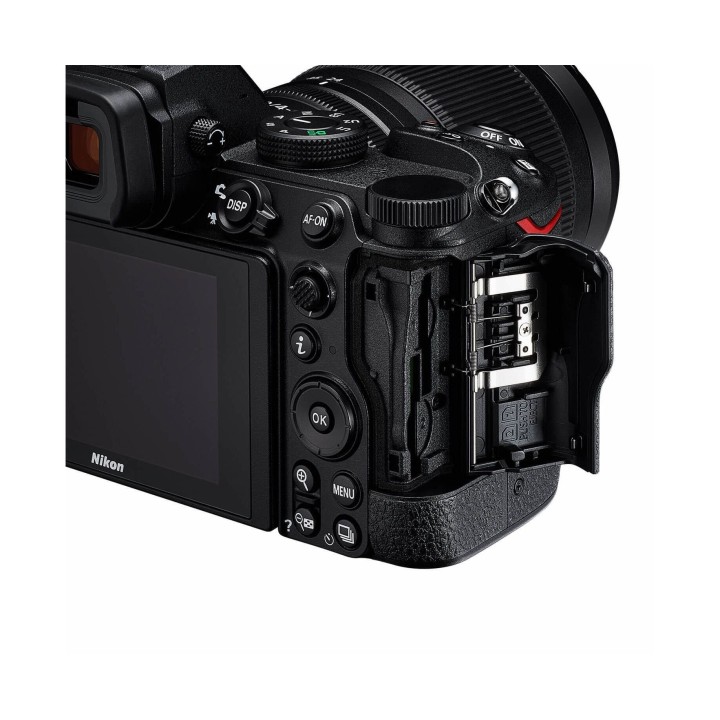 NIKON Z5 + ADAPTADOR DE ENCAIXE FTZ + 24-50MM F/4-6.3