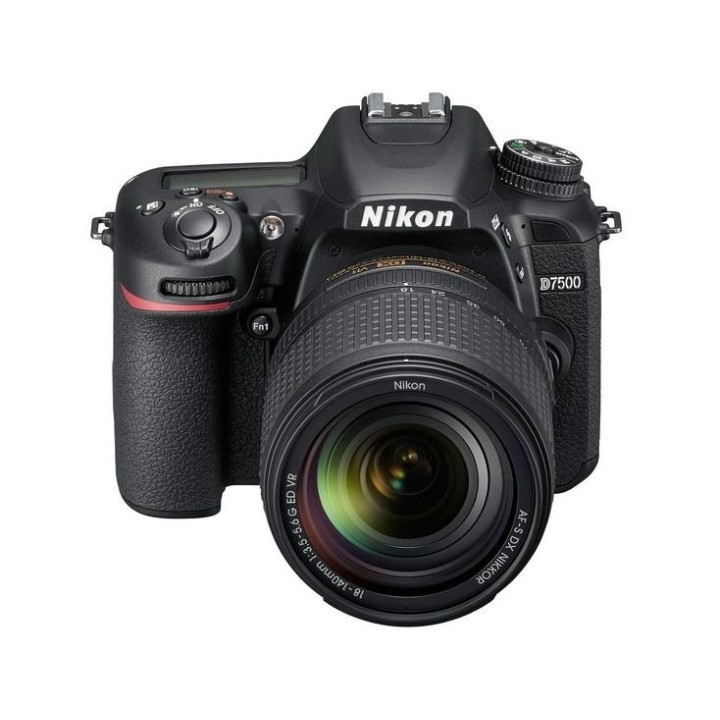 NIKON D7500 + 18-140MM F/3.5-5.6G ED VR